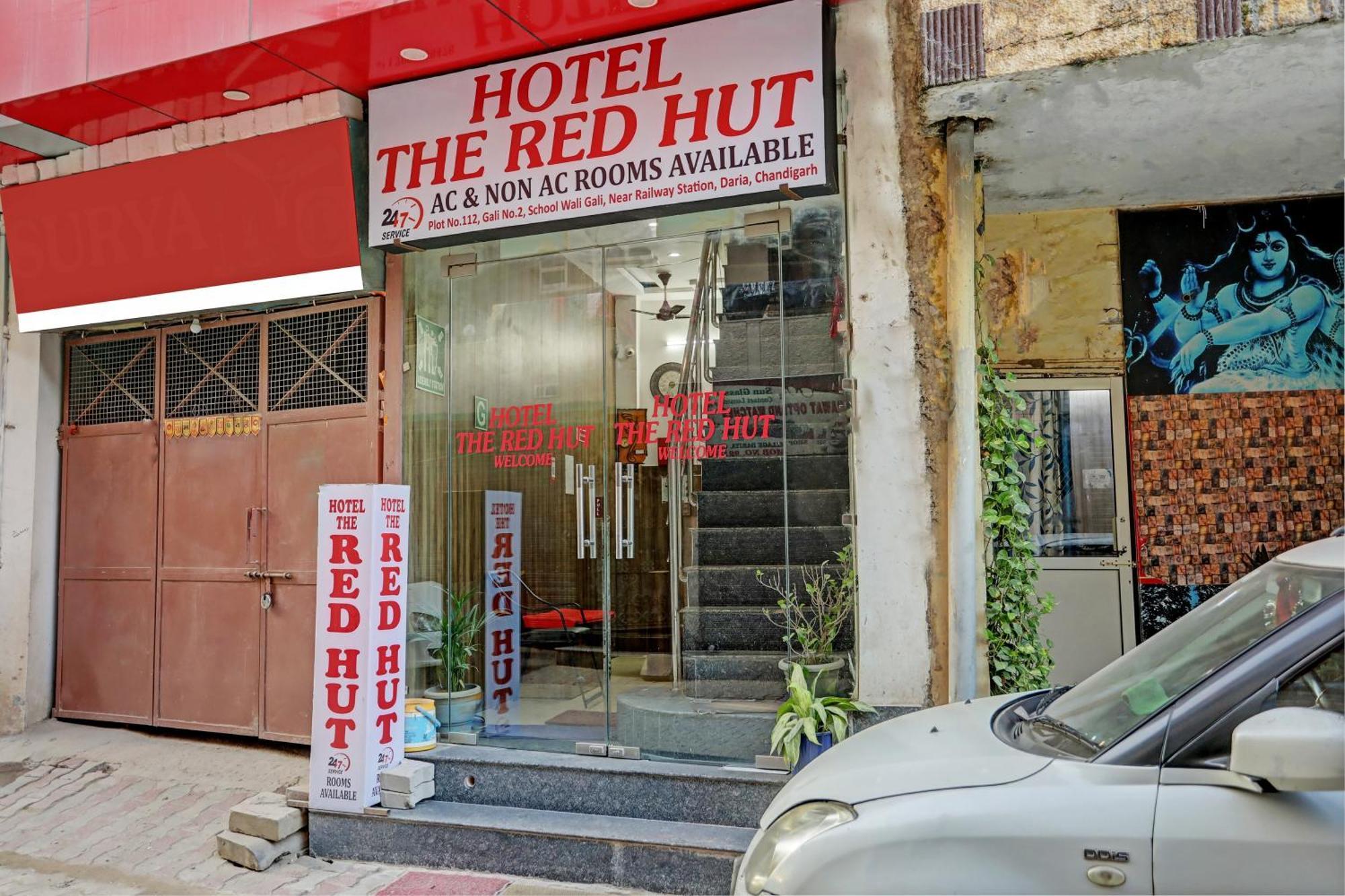 Oyo Hotel The Red Hut Chandīgarh Esterno foto