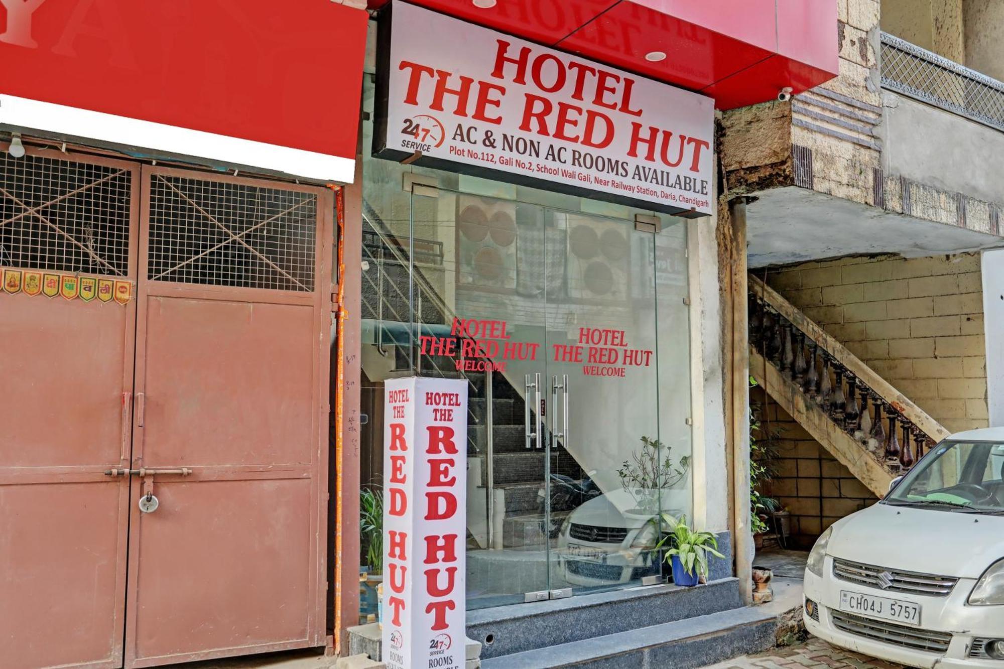 Oyo Hotel The Red Hut Chandīgarh Esterno foto
